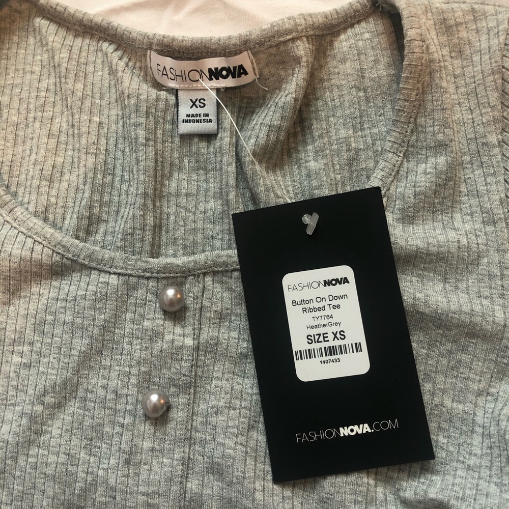 Button On Down Ripped Tee - Picture 3 of 5